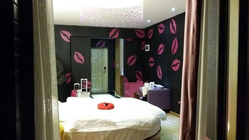 Yawei Apartment Hotel Кунмин Екстериор снимка