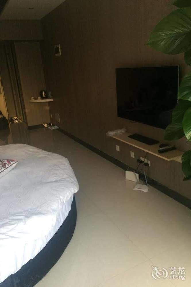 Yawei Apartment Hotel Кунмин Екстериор снимка